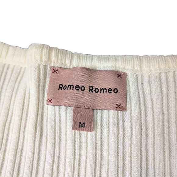 New With Tags Romantic Y2K Ribbed Babydoll Blouse w/ Lettuce Hems | Women's M - Picture 3 of 7